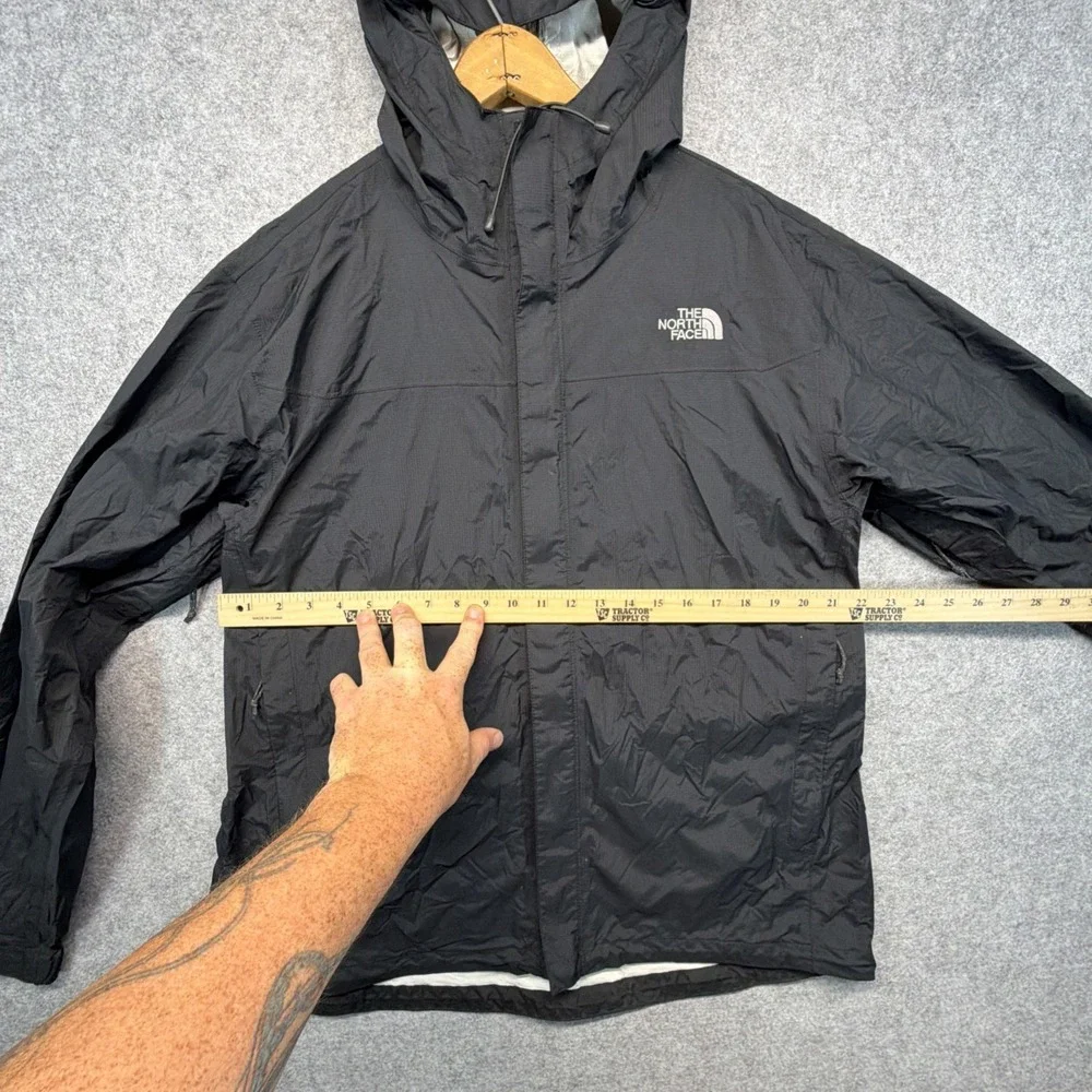 The North Face Hyvent DT Men's Size Large Windbreaker Black Hooded Pockets